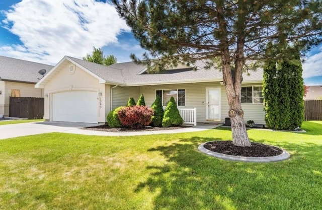 Charming 3-bedroom house in Twin Falls with King beds, BBQ grill