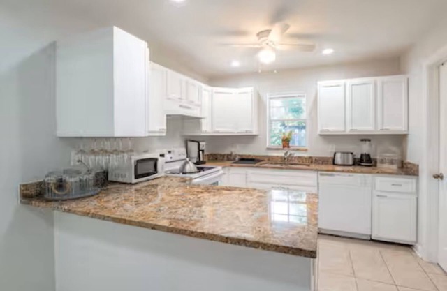 Charming 3-bedroom house in Wellington with AC