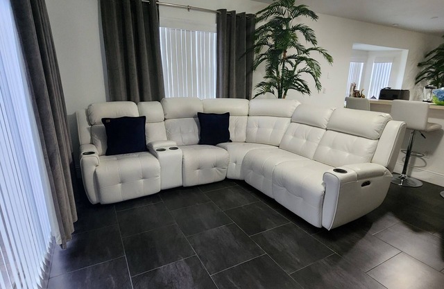 Charming 3-bedroom house with WiFi and AC in Kissimmee