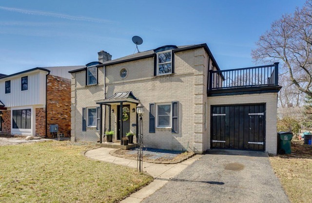 Charming 3-bedroom house with AC and WiFi in Royal Oak