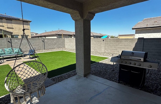 Charming 3-bedroom house in peaceful Goodyear