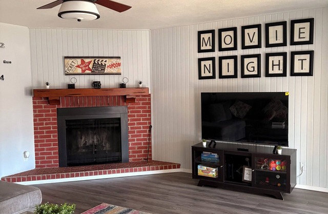 CHARMING 3-BEDROOM HOUSE WITH AC AND WiFi CENTRALLY LOCATED IN YUMA