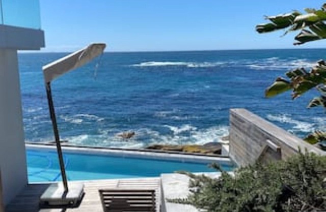 Charming 3-bedroom house in delightful Durban with WiFi