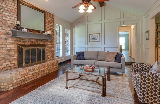 Charming 3BD 2BA near DFW Airport