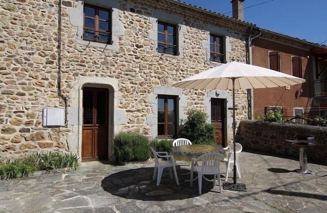 Charming 3BR Apartment in Quiet Village with Private Courtyard