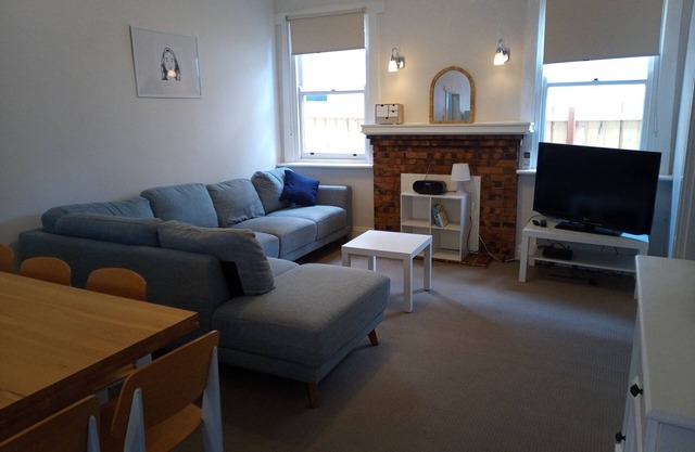 Charming 3BR Garden Home! Walk to Puckle Street