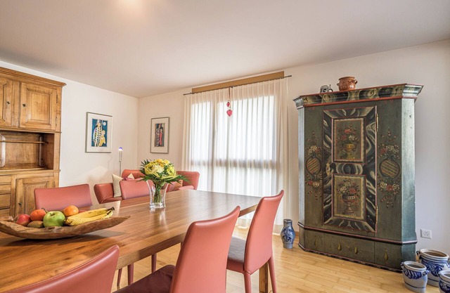 Charming 4.5 room apartment with 96sqm located in an apartment building in Flims
