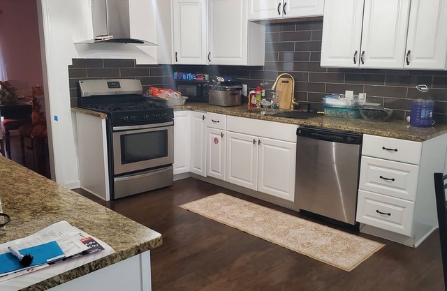 Charming 4-bedroom house with AC and WiFi in marvelous Charlotte