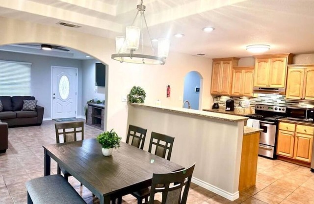 Charming 4beds/2bath Entire Home