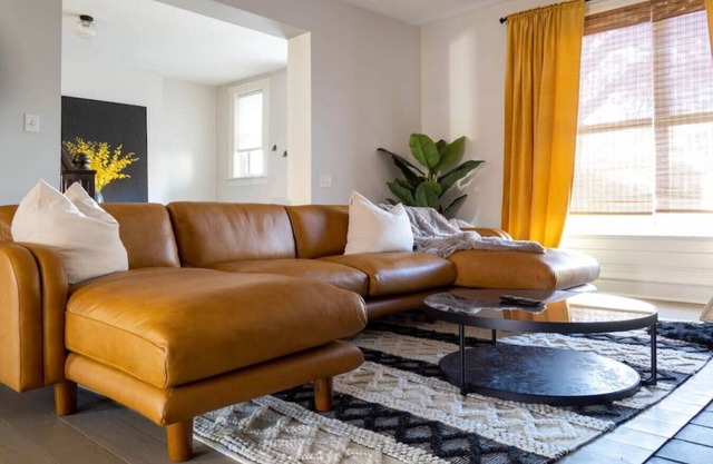 Charming 4BR|3.5BA Family Home