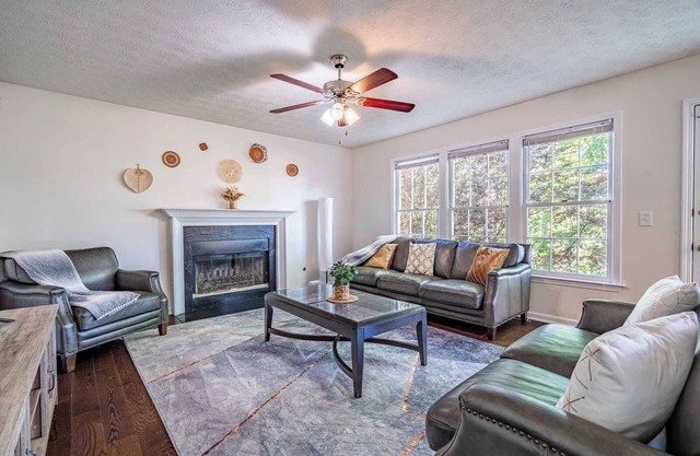 Charming 4BR/3BA Home|Pets Welcome|Large Yard & 2-Car Garage Oasis #41646