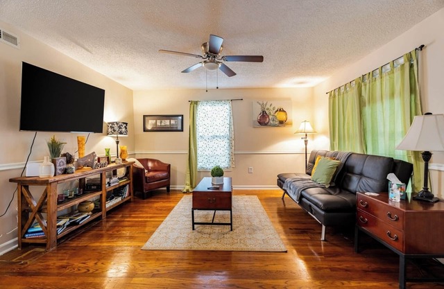 Charming 4BR Cape Cod Near Downtown Cary and Parks