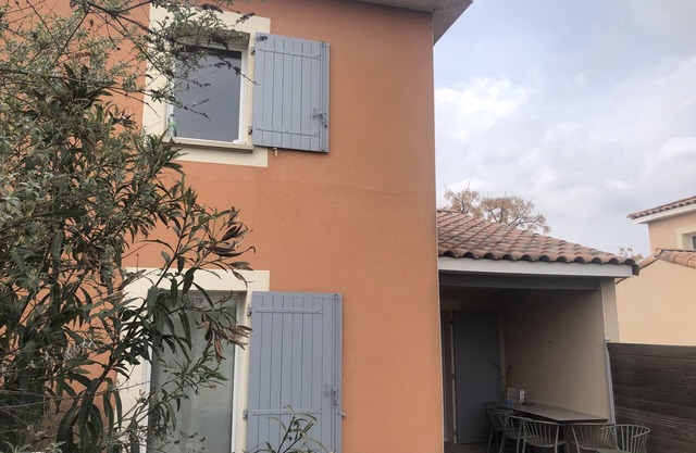 Charming air-conditioned villa of 80m2 with jacuzzi 15min from the sea