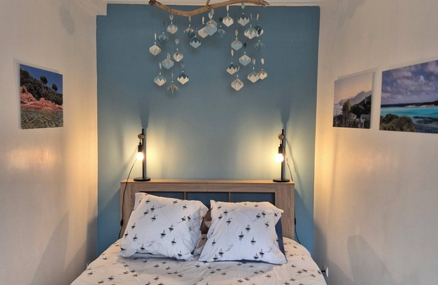 Charming apartment in a quiet location close to theme parks