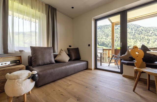 Charming Apartment “Sonnleiten Sonnenalm” with Mountain View