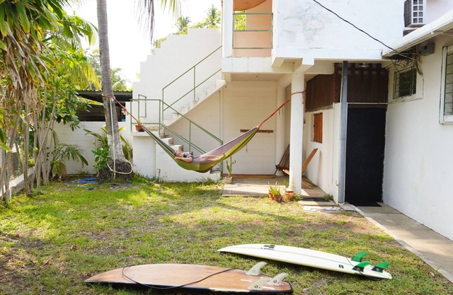 Charming apartment with AC, WiFi, 5 minute walk to Sunzal Crazy Waves