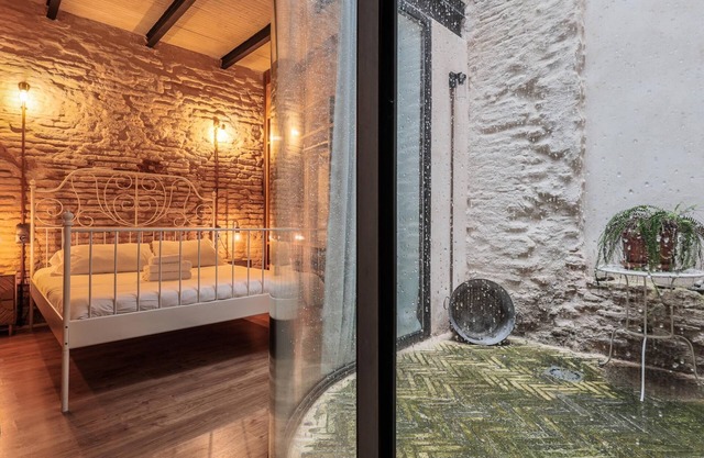 Charming apartment with patio in Macarena