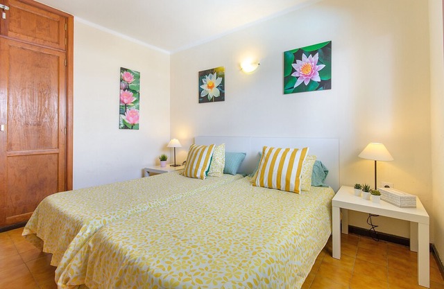 Charming Apartment with Pool, Balcony, Ocean View & Wi-Fi