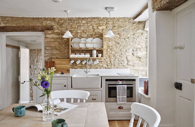 Charming Artisan Cottage | Historic Stay Near Bath, Castle Coombe & Lacock