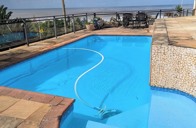 Charming Beachfront Retreat: Spacious 7-bedroom villa in delightful Margate