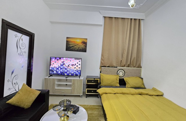 charming bed and break fast located in Abu Dhabi. Ac , wifi and parking.