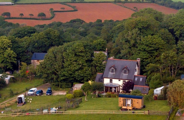 Charming Bed and Breakfast - Demelza Cottage