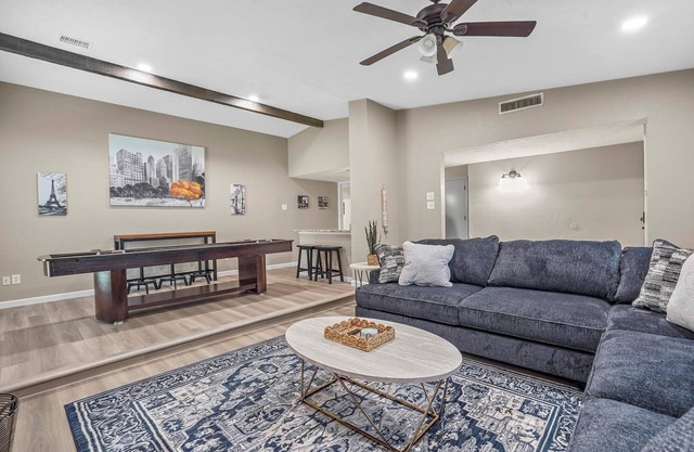 Charming Bedford 4BR Gameroom