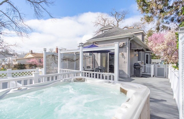 Charming Belmar House w/Hot Tub + Parking