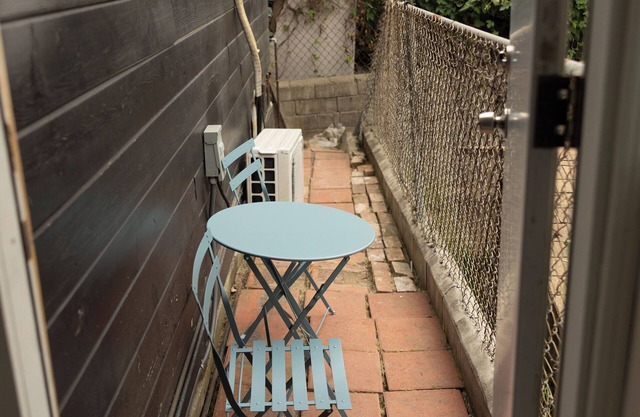 Charming bungalow with WiFi and AC in beautiful Silver Lake!