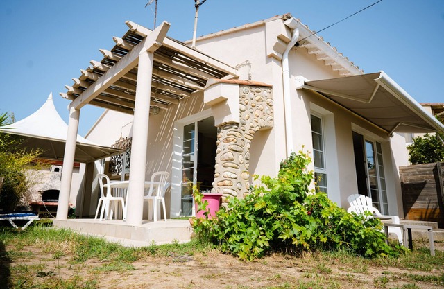 Charming Canetoise located 300m from the sandy beach, classified 3 stars