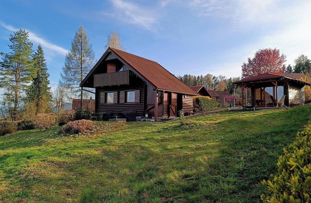 Charming Chalet Panorama with Sauna & Jacuzzi
