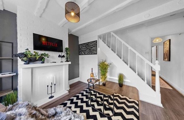 Charming Chatham Apartment with 3 Bedrooms