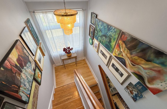 Charming Coastal Retreat- Walk to Nantasket Beach 2-bedroom house with AC, WiFi