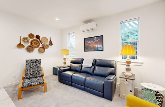 Charming coastal retreat near the beach with smart TV, fireplace, & games