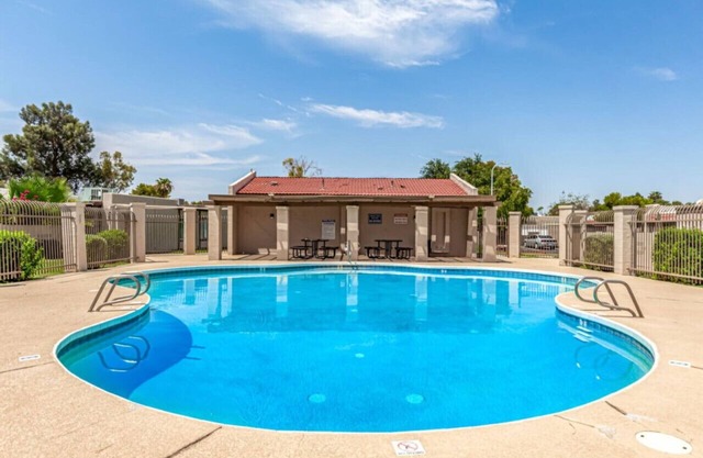 Charming Condo with Pool in Mesa near Tempe