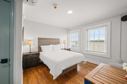 Charming Conway Loft in Downtown Conway