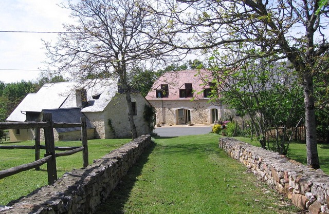 Charming cottage and nature, 18 ha, Périgord Noir-Dordogne -Lot -PISCINE and private SPA