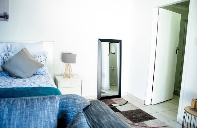 Charming cottage in lovely Roodepoort with WiFi access