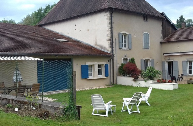 Charming Cottage with Fireplace, Terrace, and Baby Amenities near Bourbonne-les-Bains