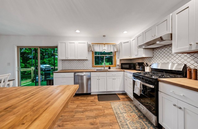 Charming country home near Seneca Lake