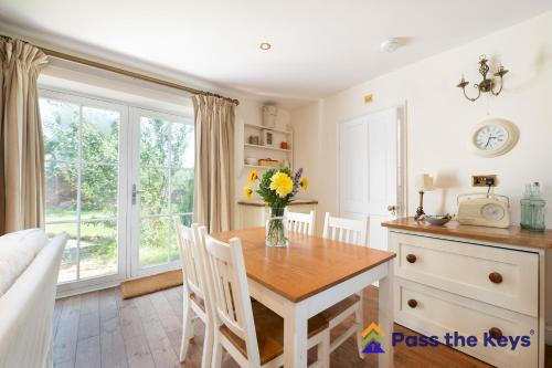 Charming Countryside Annexe near Oxford Perfect Getaway with Scenic Views