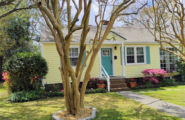 Charming Cozy Cottage Near Downtown New Bern w 2.5 BA
