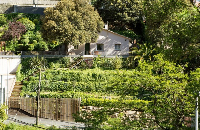 Charming cozy house in a state park in Barcelona for a month or more!
