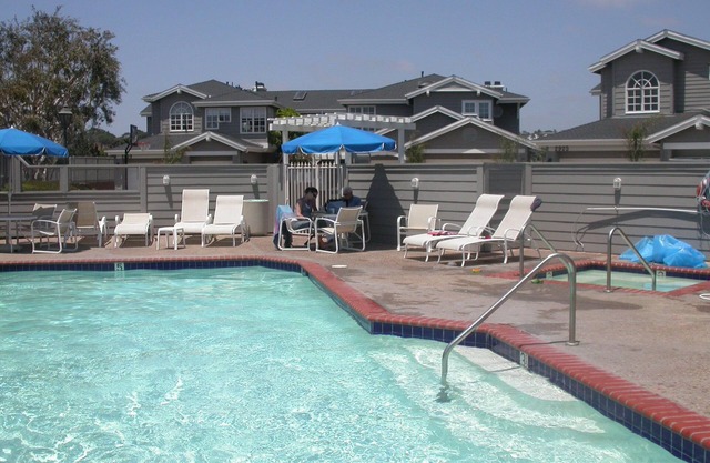 Charming Del Mar Condo on Lagoon and Minutes from the Beach