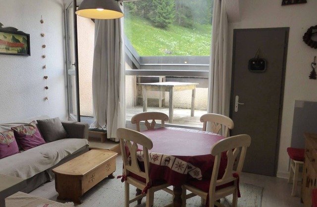 Charming Duplex, Bright & Well-Equipped, 4-6 Pers., South-Facing Balcony, Near Slopes, *