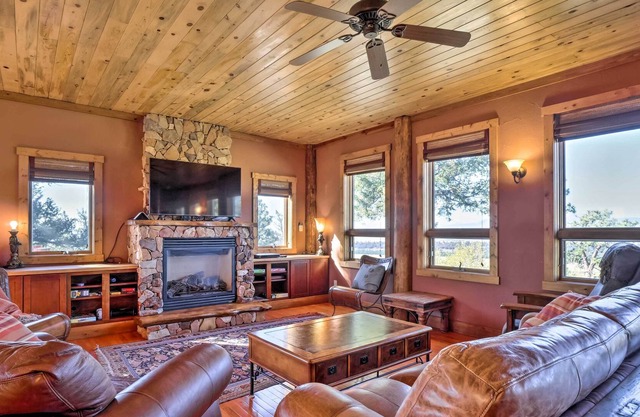 Charming Fairplay Abode w/ Amazing Mtn Views!