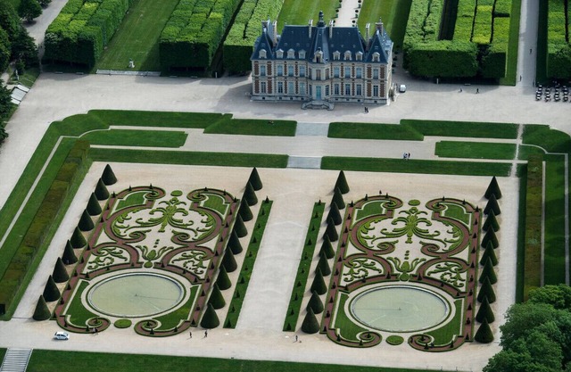 Charming Family French Home!