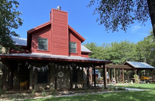 Charming farmhouse in the woods-rustic barn, pool, tipis, trails and tree house!
