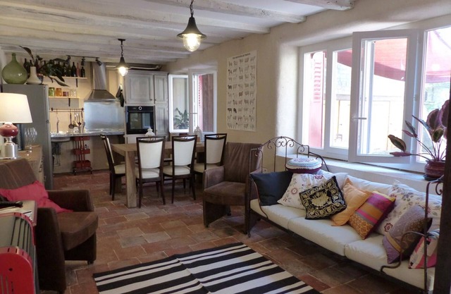 Charming farmhouse stay near Vulcania with garden and kids activities