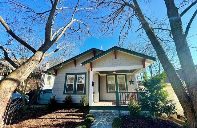 Charming Five Points Bungalow Near Downtown Asheville